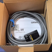 Sensor de Proximidad Inductivo Plano Omron TL-W5MC2 100% Nuevo y Original, Longitud del Cable 2M, Distancia de Detección 5 mm, Sin Blindaje, DC 3 Hilos NPN