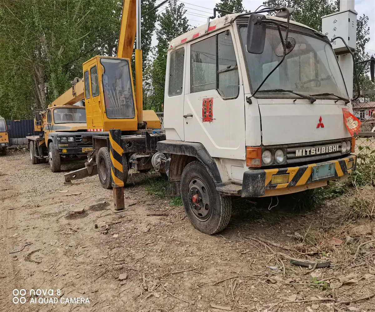 KATO QY12HK TS80M 8T 12 ton Truck crane kato KR25H KR300 TR250M TR300M TR500EX TS80 8T rough terrain crane