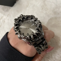 Montre-bracelet rétro pour homme, montre à quartz décontractée de style gothique steampunk avec affichage de la date