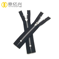 Fermeture à glissière YG personnalisée #3 en acier inoxydable ou dents en laiton Fermeture à glissière en métal pour jean