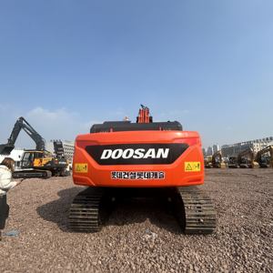 Excavadora Usada Doosan DX225LC de 22 Toneladas, Motor Isuzu Tier 3 Sin DEF, con Bomba y Engranaje para Carga de Roca en Pequeñas Canteras y Apilamiento - Product Image 2