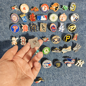 Broches en émail personnalisées en gros sur le thème du baseball, badges d'équipe de baseball - Product Image 6