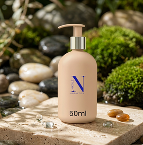 Loción Corporal Herbal Iluminadora – Humectante Diario Ligero con Vitaminas para una Piel Suave y Tersa OEM/ODM - Product Image 1