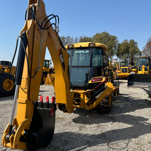 รถตักล้อยางมือสอง Cat 420F สำหรับงานก่อสร้าง พลังงาน และเหมืองแร่ - รับน้ำหนักได้ 6 ตัน ชิ้นส่วนหลัก ได้แก่ เครื่องยนต์ มอเตอร์ เกียร์บ็อกซ์ และปั๊ม - Product Image 4