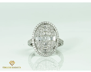 แหวนหมั้นเพชรทรงวงรีสไตล์อาร์ตเดโค ประดับเพชรแล็บโกรว์น้ำหนัก 1.63 กะรัต ด้วยการฝังแบบอิลลูชั่นเซ็ตติ้ง แหวนค็อกเทลสำหรับเจ้าสาว - Product Image 2