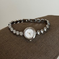 Montre femme minimaliste haut de gamme, cadran rond, montre bracelet chaîne perles grains dorée