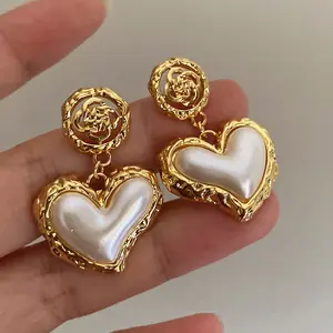 Zooying 2023 Exquisite Design Jewelry White Gold Peach Heart Pendant Nacreous Luster Retro Style Ear Stud Gold Filled Earrings