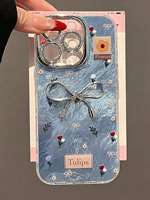 Coque de téléphone portable DIY avec nœud et fleur bleue pour iPhone 16 17 18 Pro Max 14 Plus 13, coque arrière brillante en fil laser et plumes