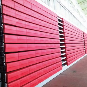 Sedili Retrattili per Tribune con Ringhiera e Braccioli in Legno, Numerazione Fila e Posto, per Stadi al Coperto, con Guida di Installazione e Progettazione OEM - Product Image 3