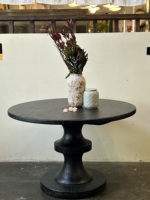 Table à manger ronde en bois de style français, table à manger contemporaine en bois massif avec un design durable