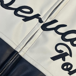 제조업체 사용자 정의 오토바이 PU 가죽 자켓 남성과 여성 자수 느슨한 스탠드 업 칼라 지퍼 업 재킷 - Product Image 3