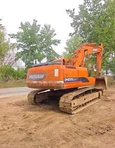 Used Doosan dh225lc-7 DH300lc-9 DX300LC-9c DH220LC-7 DH225LC-7 DH300LC DX300 DX380 DX500LC Crawler <b>Excavator</b> - Product Image 1