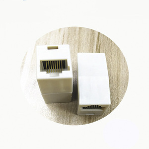 Connecteur RJ45 traversant, tête de connexion réseau 1 port, contact en laiton, finition étamée, moulage plastique, adaptateur Ethernet - Product Image 1