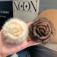 Broche en fourrure de vison faite à la main, accessoires floraux, broche en fourrure de vison de grande taille personnalisée pour vêtements, chaussures
