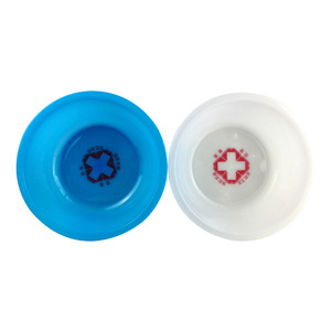 L'hôpital Hengdachang utilise des bassins en plastique jetables blancs et bleus, taille 37, plus profonds et plus épais, et dotés d'un rouge vif. - Product Image 5