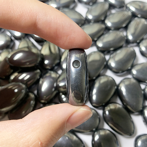 Miss Stone plus récent en gros goutte d'eau brillant 30mm <span class=keywords><strong>pierre</strong></span> d'hématite naturelle pendentif <span class=keywords><strong>pierre</strong></span> de roche pour la fabrication de colliers - Product Image 4