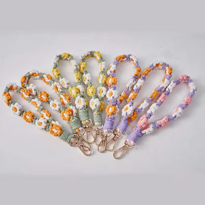 Collier de téléphone portable anti-perte de style bohème personnalisé marguerite tissée à la main lanière de sangle de téléphone en nylon porte-clés léger pour <span class=keywords><strong>coque</strong></span> de téléphone - Product Image 4