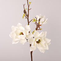 Großhandel Langlebige Duftende Künstliche Blumen Naturgetreue Chinesische Glücks-Magnolienzweige Handgefertigt für Hochzeiten