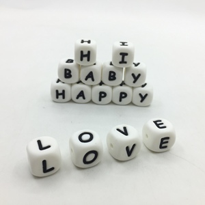 Perles de silicone en forme de lettres de 12 mm sans BPA pour la dentition des bébés, vente en gros - Product Image 6