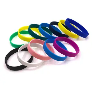 Prix usine Logo personnalisé Bracelet en silicone créatif Bracelet en caoutchouc personnalisé de qualité