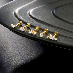 Toposh Jewelry Orecchini a Lobo in Titanio ASTM-F136 con Zircone, Filettatura Interna, per <span class=keywords><strong>Tragus</strong></span>, Helix, Daith, Labret - Product Image 2