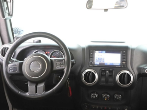 <span class=keywords><strong>Jeep</strong></span> Wrangler <span class=keywords><strong>2012</strong></span> 3.6L <span class=keywords><strong>Sahara</strong></span> de Dos Puertas, Volante a la Izquierda, Asientos de Cuero, SUV Usado de Alta Calidad, Venta al Por Mayor - Product Image 6