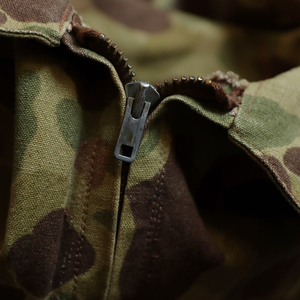 Giacca mimetica da cacciatore di anatre anni '80 con cerniera | Capospalla Streetwear oversize personalizzati in tela retrò per uomo - Product Image 2