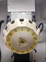 Centre d'usinage vertical automatique CNC FANUC Robodrill 14 outils BT30 à broche unique, 3/4 axes, de précision, à prix abordable