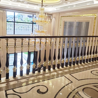 Colonne de Vase Personnalisée de Luxe Haut de Gamme pour Rampes d'Escalier Intérieures de Villa