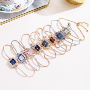 Montre à quartz élégante pour femme, cadran carré, boîtier monobloc en alliage, verre minéral, bracelet fin, affichage à aiguilles - Meilleures ventes - Product Image 5