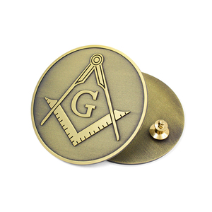 Fabricante de Insignias Metálicas al por Mayor, Insignias Personalizadas de Metal Chapado en Oro, Fundición a Presión, Esmalte Duro, Insignias Masónicas para Solapa - Product Image 3