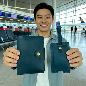 Ensemble cadeau de voyage : Housse de passeport en cuir véritable pleine fleur, étui de passeport, porte-monnaie et étiquette à bagages - Product Image 1