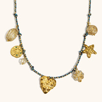 Collier en acier inoxydable plaqué or Chaîne en corde Pendentif à breloque en forme de cœur Bijoux bohème Cadeau étanche anti-ternissement pour femmes