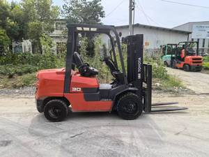 รถยกโตโยต้า FD30 มือสอง สภาพดี ขายดี คุณภาพสูง รถยกดีเซล 3 ตัน เครื่องยนต์เดิม พร้อมชุดเกียร์ - Product Image 4