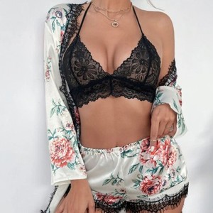 Ensemble trois pièces de vêtements de détente pour femmes, style européen et américain, avec dentelle imprimée, comprenant une camisole, un short et une robe ; tendance - Product Image 5