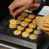 Mesin Pembuat Poffertjes Belanda Anti Lengket Komersial 50 Lubang Bersertifikasi CE, Mesin Pembuat Pancake Mini untuk Dijual