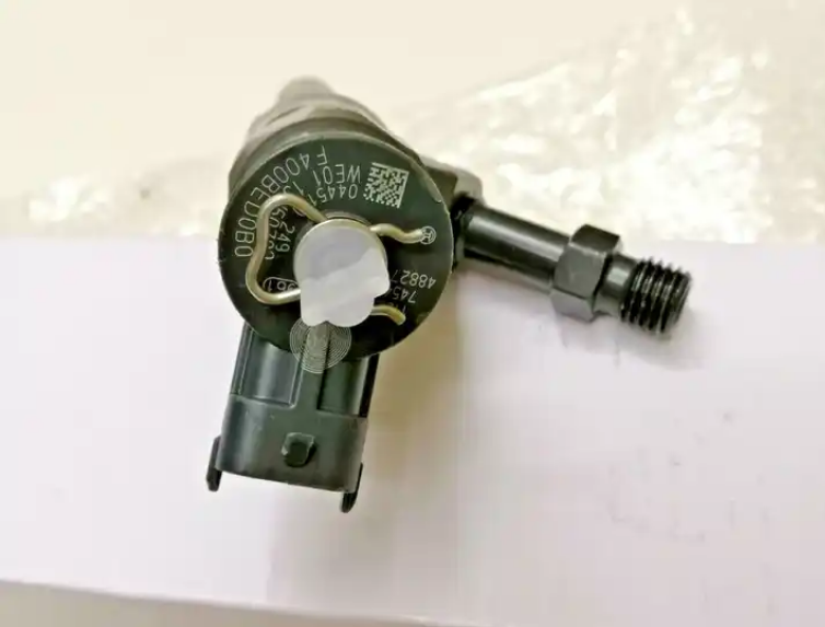 High Quality New Common Rail Injector 0445110249 For Mazda BT-50 / Ford RANGER WEC