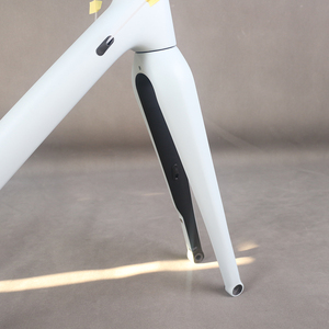 <span class=keywords><strong>Cadre</strong></span> <span class=keywords><strong>de</strong></span> vélo <span class=keywords><strong>de</strong></span> gravier en carbone 70042C <span class=keywords><strong>Cadre</strong></span> <span class=keywords><strong>de</strong></span> vélo Cyclocross Disc Bike Di2 <span class=keywords><strong>Cadre</strong></span> Peinture PT2707C GR029 - Product Image 3