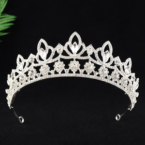 Diadème de Mariée Élégant en Cristal Coloré, Couronne Florale en Strass Or, Argent, Rose, Rouge, Bleu, pour Mariage, Reine, Coiffe de Mariée - Product Image 6