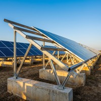Système de support de panneaux solaires en alliage d'aluminium AL6005-T5 résistant aux vents forts, supports de montage au sol pour panneaux photovoltaïques