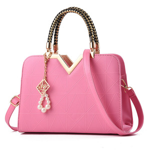 Venta al por mayor de fábrica: Bolsos tote estructurados retro europeos/americanos para mujer, otoño 2023, de PU con correa de cadena y cierre de cremallera, grandes. - Product Image 5