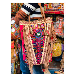 Banjara กระเป๋าสะพายไหล่สำหรับผู้หญิงกระเป๋าคลัทช์ปักลายวินเทจสุดหรูออกแบบได้ตามต้องการสำหรับช้อปปิ้งตอนเย็นกระเป๋าสะพายไหล่ขายส่ง - Product Image 5