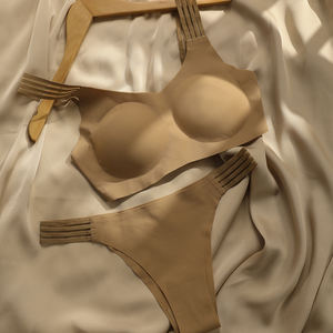 Ensemble soutien-gorge et culotte sans couture rembourré pour femmes à la peau brune, soutien-gorge sans armatures, ensembles de soutien-gorge et culottes - Product Image 4
