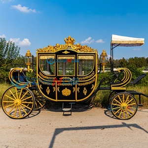 Magnifique calèche royale noire dorée à chevaux avec sculpture de couronne et auvent à franges, calèche vintage à quatre roues - Product Image 3