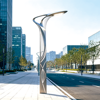 Poteau d'éclairage paysager LED torsadé élégant (alliage d'aluminium thermolaqué + bande LED linéaire) IP65 étanche, éclairage public 360°