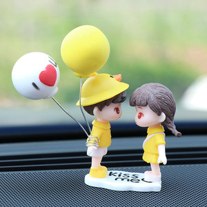 Cute Kissing Couple Dolls Car Decoration Cartoon PVC Figurine For Car Interior Decorate With <strong>Balloons</strong> - Product Image 2
