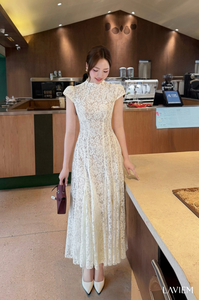 Robe LAVIEM Lodie élégante blanche en dentelle florale, coupe trapèze, blanc crème avec doublure nude marron clair, tailles S/M/L - Product Image 6