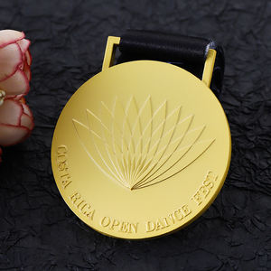 Médaille personnalisée du Marathon Swim Club en alliage de zinc, or <span class=keywords><strong>mat</strong></span>, médailles de finition surélevées en 3D - Product Image 6