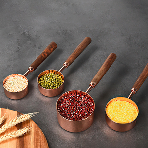 Hot Selling Kitchen Measuring Tools Cutlery Set Rose Gold Wooden Handle Stainless Steel Measuring Cups and Spoons Set