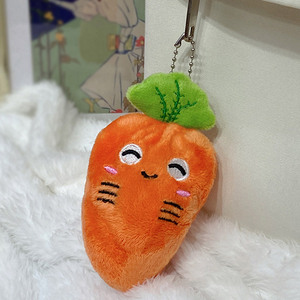 Mignon créatif doux Simulation légumes en peluche poupée porte-clés drôle sac à dos pendentif jouet nourriture jouer série-oignon gingembre ail - Product Image 6